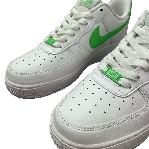 Women’s AF1 Low “White Action Green” 2023 - Picture 5 of 9